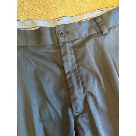 Nike Golf Dri-Fit Tour Performance Black Pleated Shorts - Picture 2 of 7